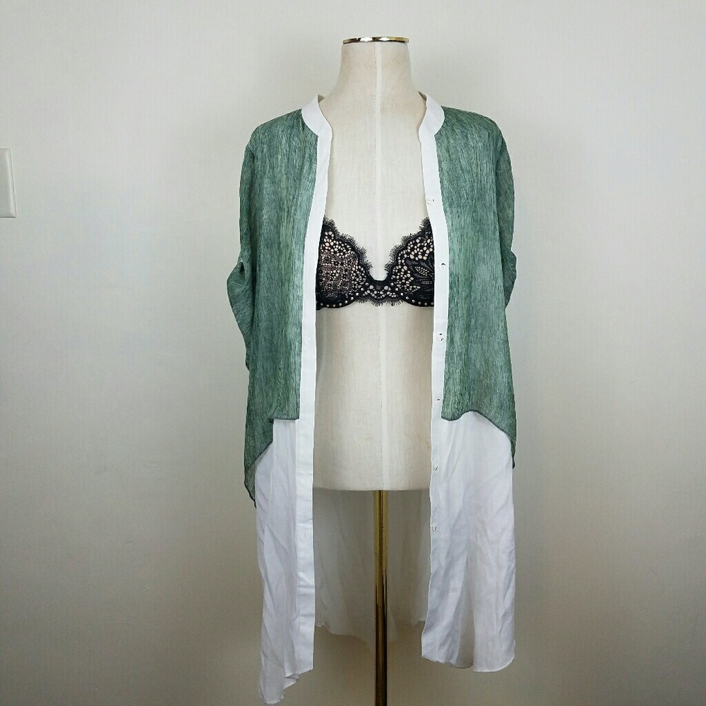 Green and white robe cover up size XL